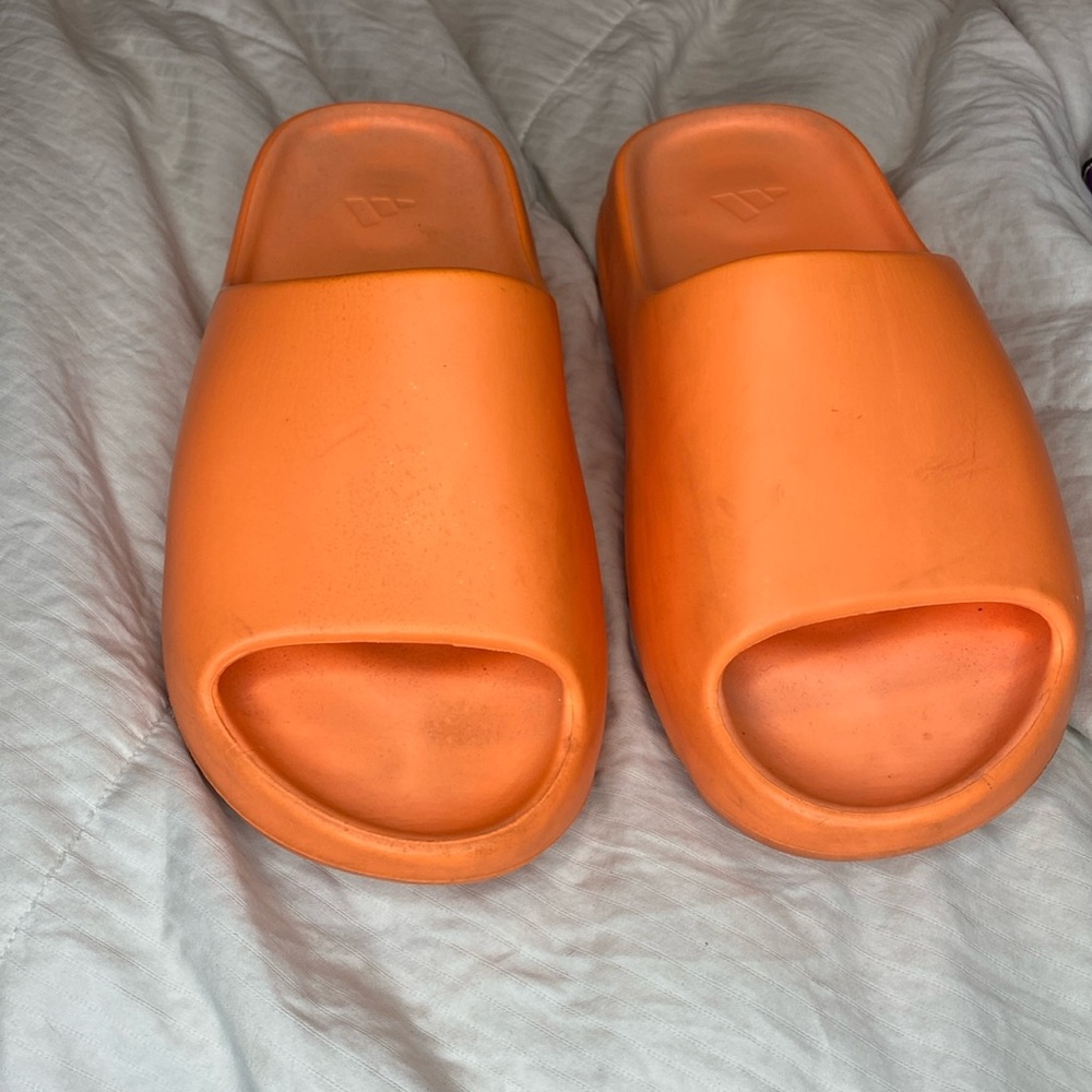 Yeezy Slides